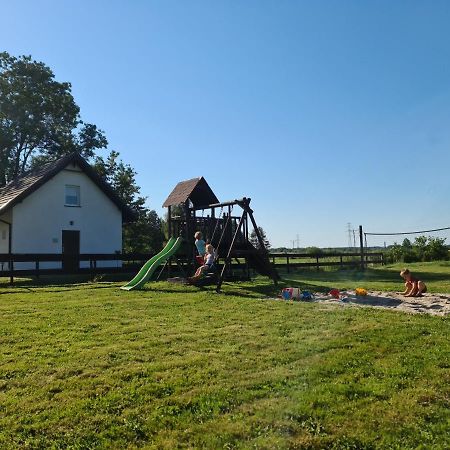 Domki Nad Morzem W Ledzinie Wybrzeze Rewal Niechorze Exterior photo